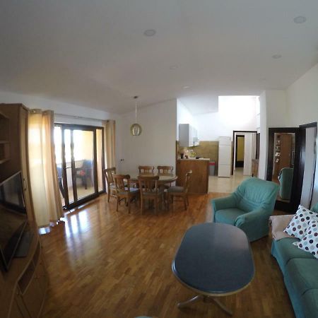 Apartman Koralj Appartement Pula Buitenkant foto