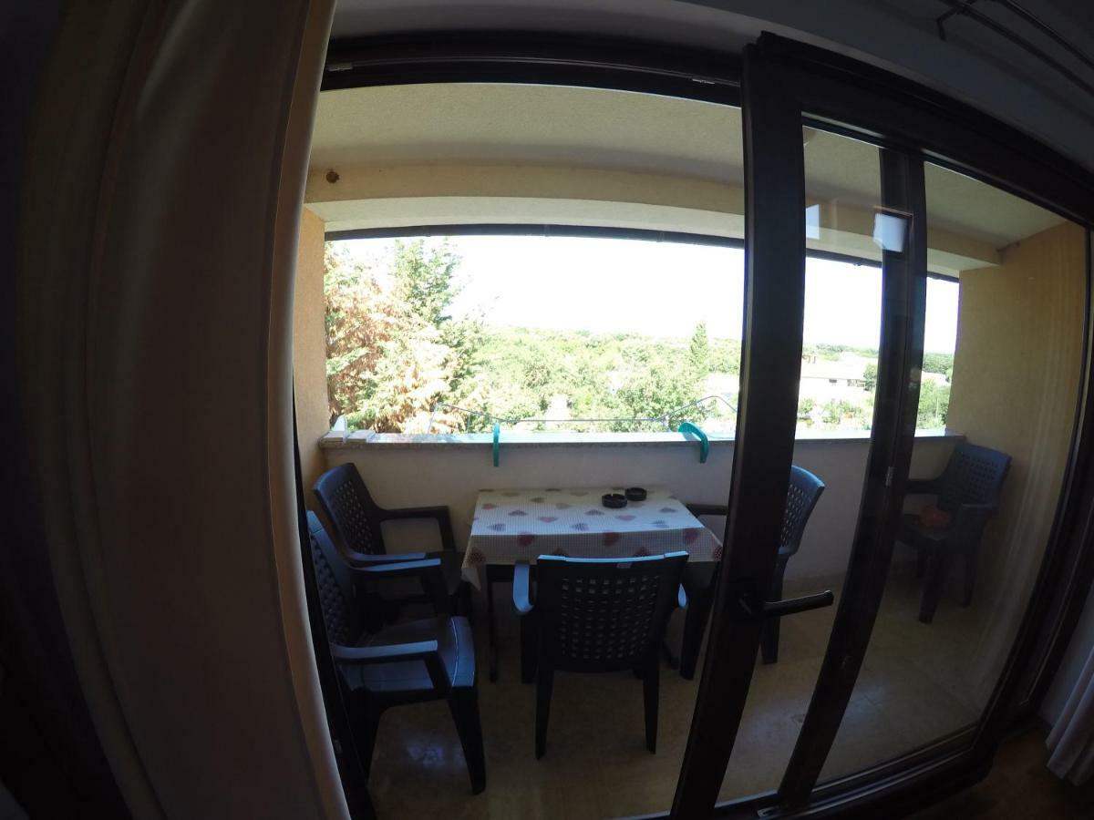 Apartman Koralj Appartement Pula Buitenkant foto