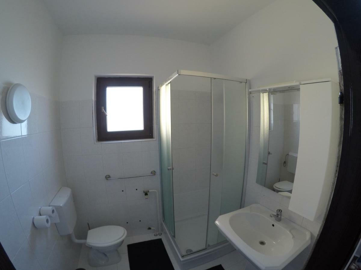 Apartman Koralj Appartement Pula Buitenkant foto