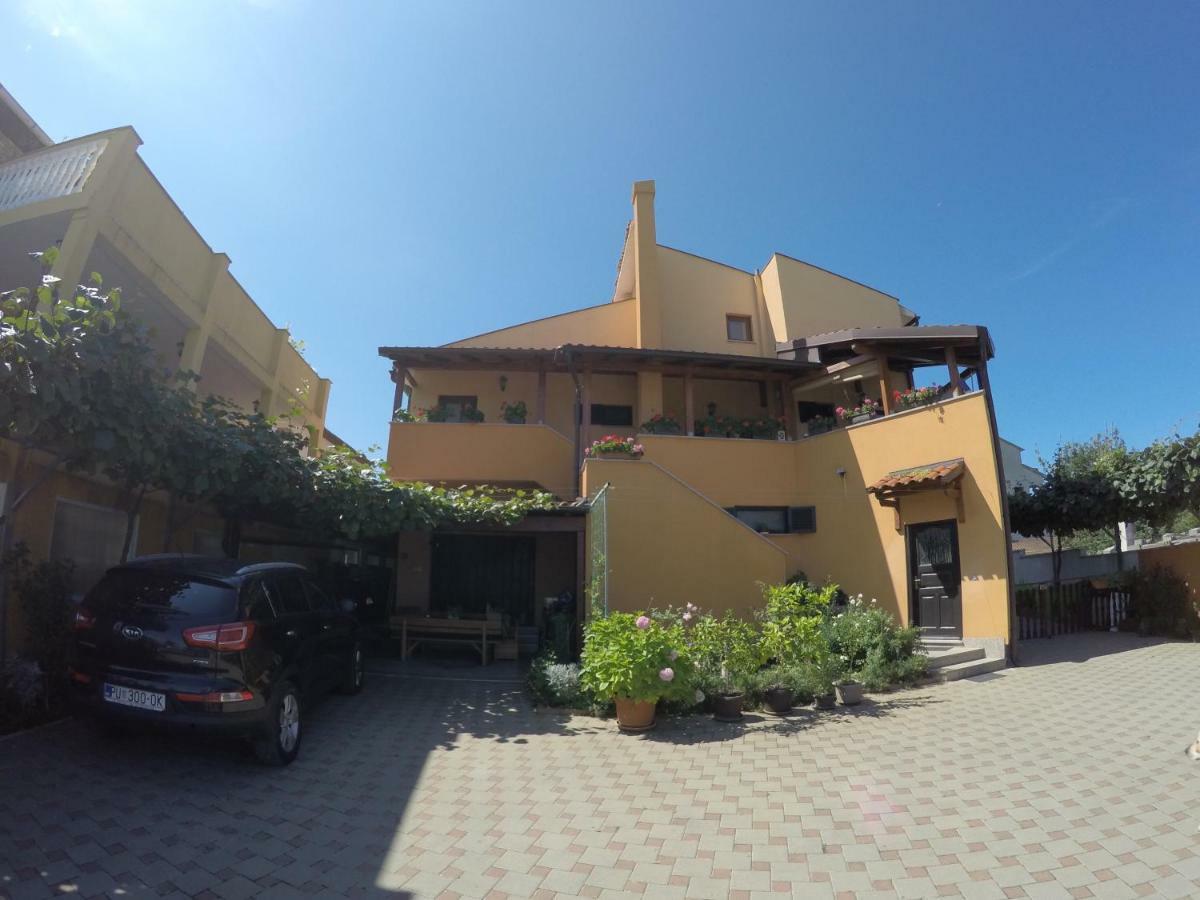 Apartman Koralj Appartement Pula Buitenkant foto